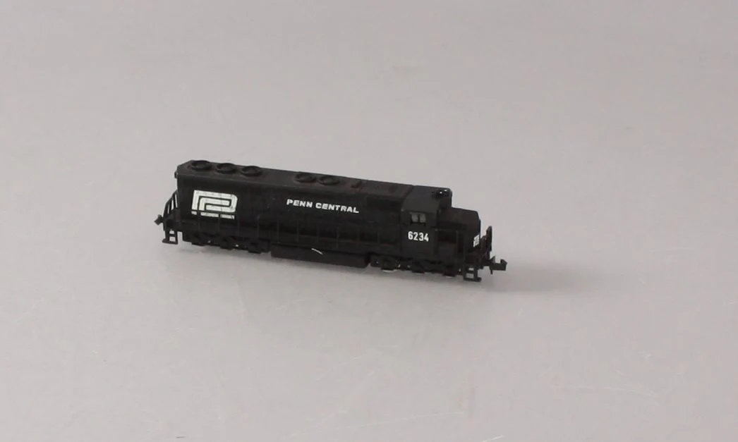 Life Like S779C N Penn Central SD-45 Diesel Locomotive LN/Box - Image 7