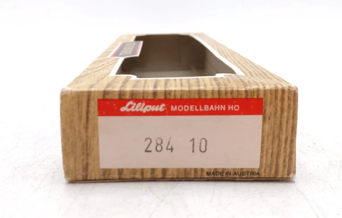 Liliput 28410 HO OBB 2nd Class Passenger Car EX/Box - Image 4