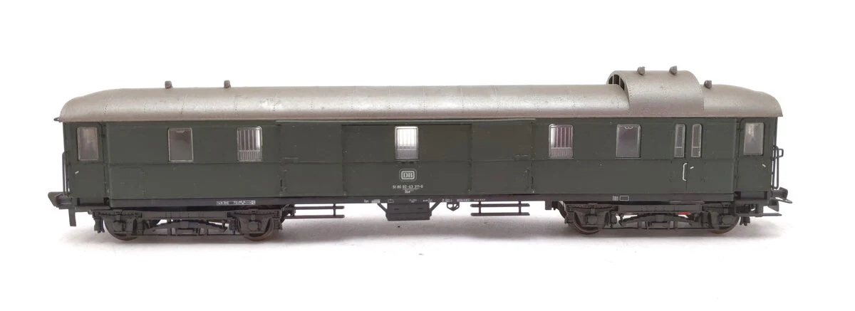Liliput 82600 HO Scale DB Baggage Car EX/Box - Image 2