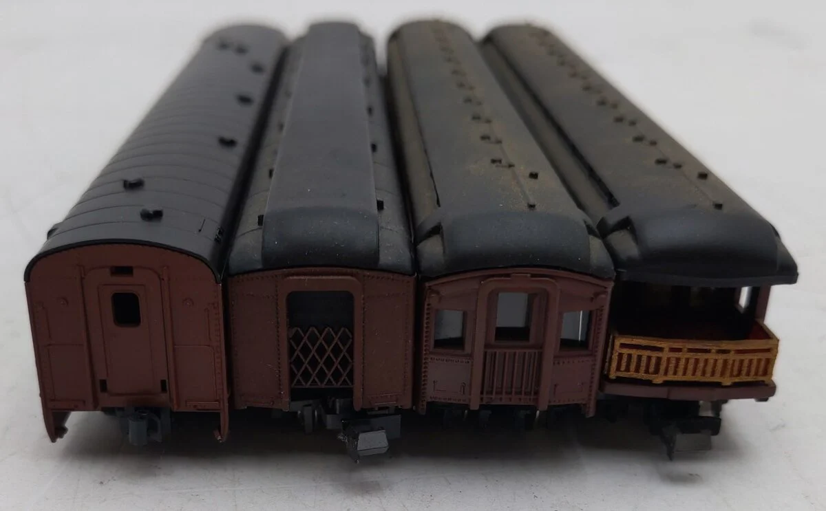 Lima, Atlas & Kato N Scale Assorted Passenger Cars: #1376, 4366, 1919 [4] EX - Image 5