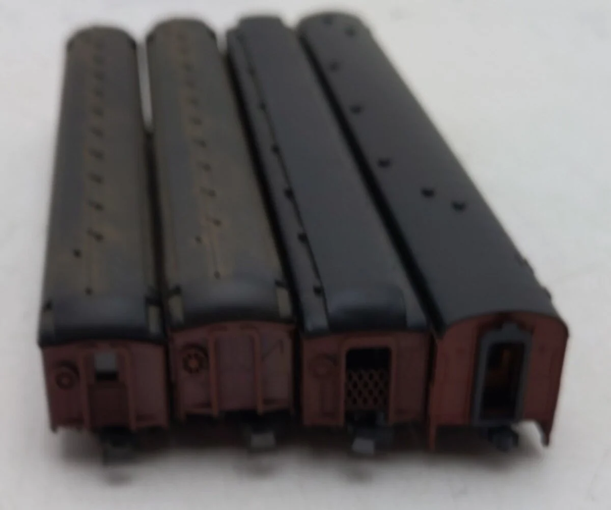 Lima, Atlas & Kato N Scale Assorted Passenger Cars: #1376, 4366, 1919 [4] EX - Image 6