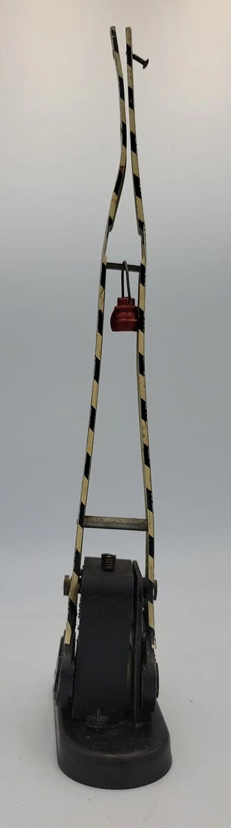 Lionel 252 O Gauge Automatic Crossing Gate - Image 2