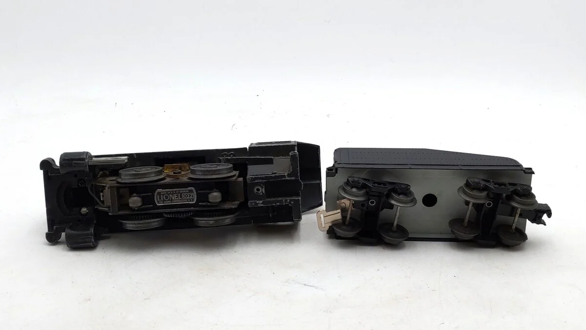 Lionel 1615 Vintage O 0-4-0 Die-Cast Steam Switcher Locomotive & Tender - Image 6