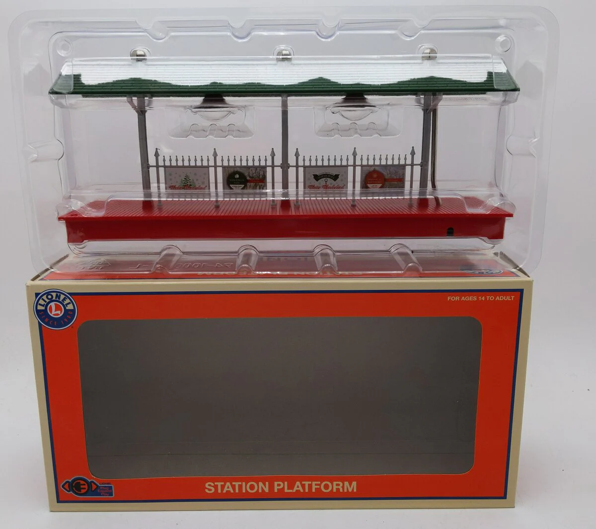 Lionel 1929070 O Winter Wonderland Plug-Expand-Play Station Platform NIB