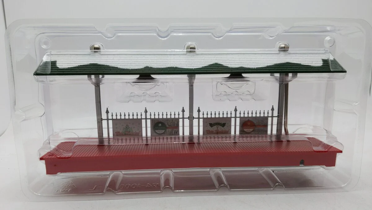 Lionel 1929070 O Winter Wonderland Plug-Expand-Play Station Platform NIB - Image 2