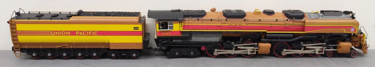 Lionel 1931290 O Union Pacific BTO Vision Challenger Steam LCS with BT #3949 EX/Box - Image 3