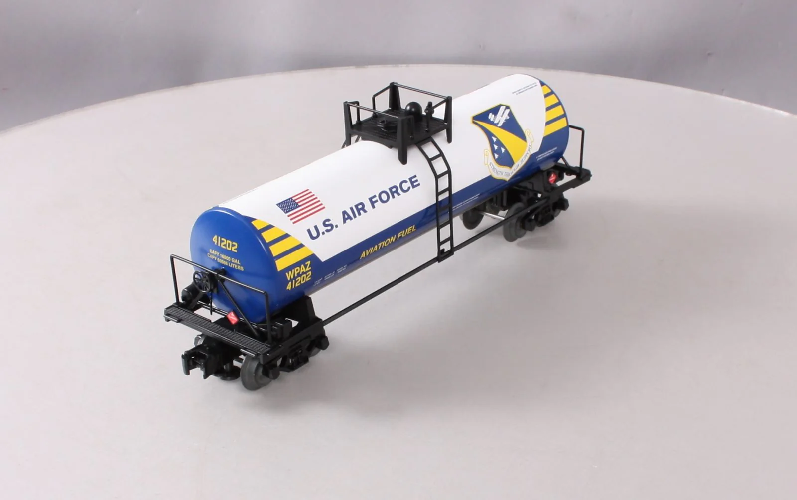Lionel 2001450 O Gauge USAF Wright-Patterson Unibody Tank Car #41202 LN/Box - Image 4