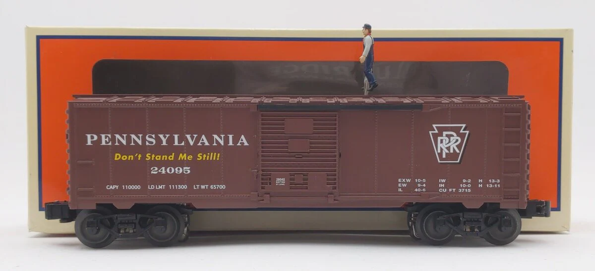 Lionel 2028040 O Gauge Pennsylvania Railroad Walking Brakeman Boxcar #24095 EX/Box