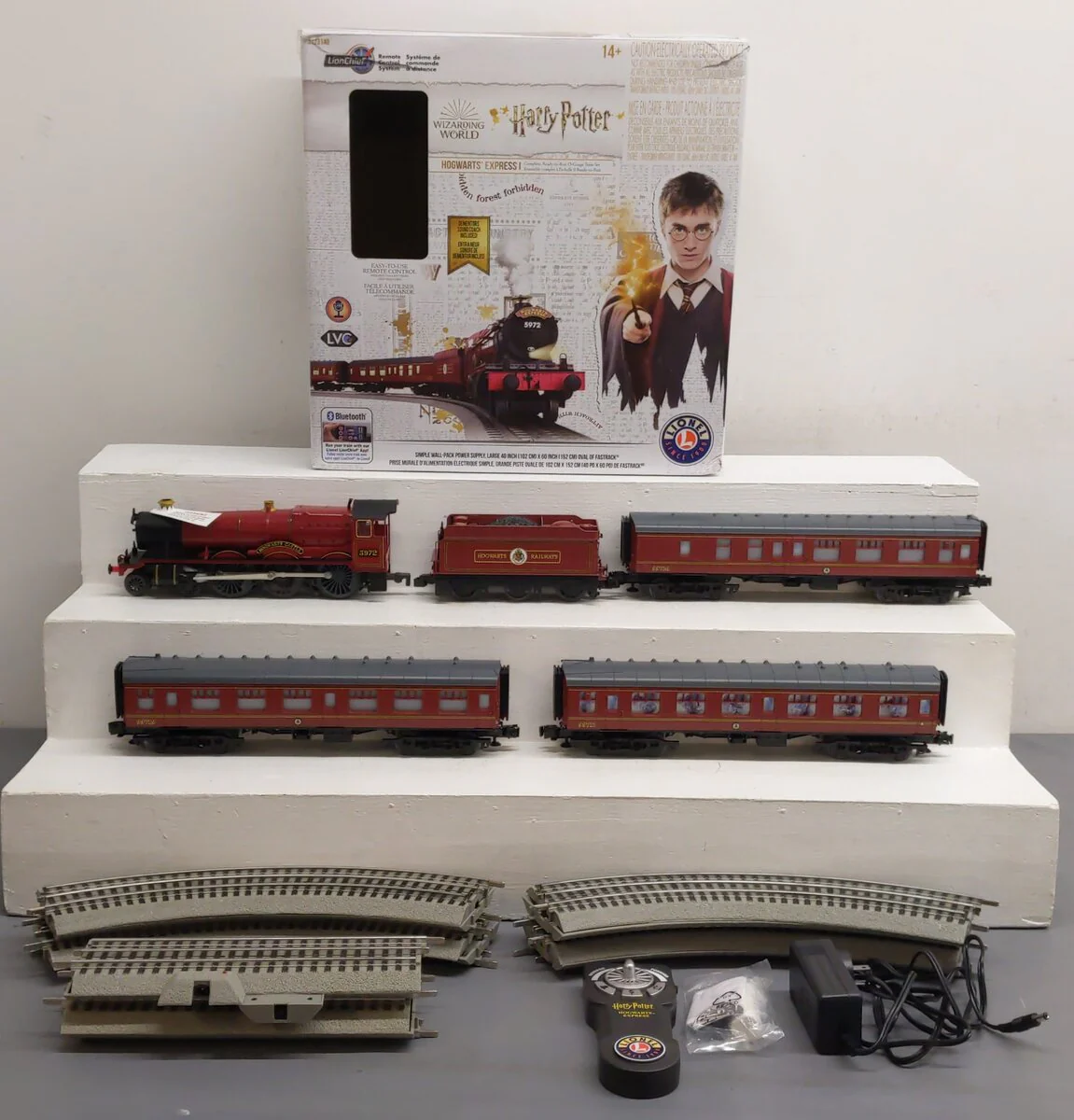 Lionel 2123140 Hogwarts Express LionChief O Gauge Train Set With Bluetooth EX/Box
