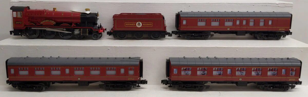 Lionel 2123140 Hogwarts Express LionChief O Gauge Train Set With Bluetooth EX/Box - Image 3