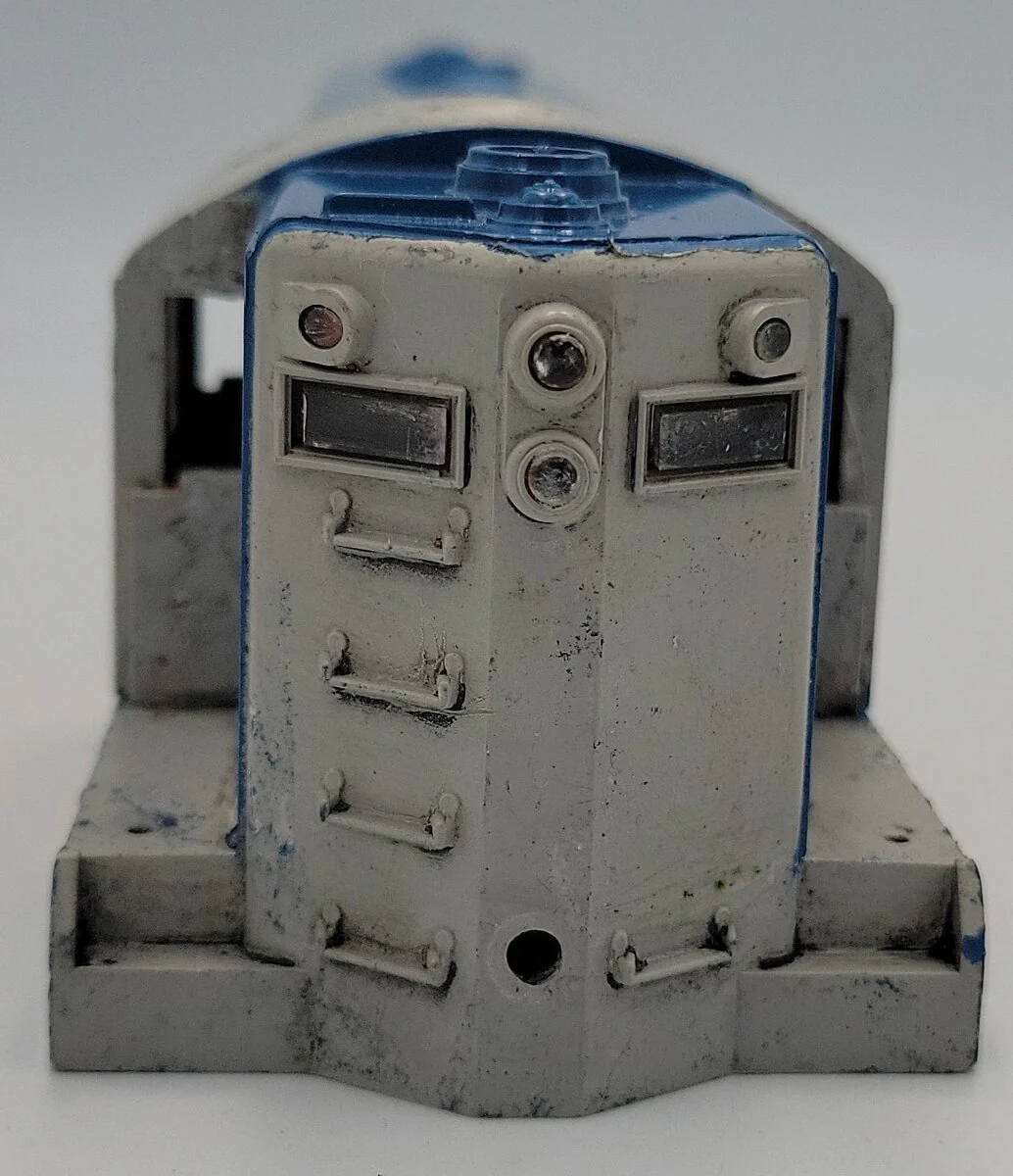 Lionel 2328-5-1 Gray and Blue Diesel Powered Shell with Lens and without Trim - Image 5
