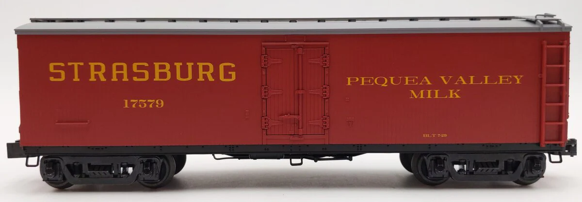 Lionel 2426530 Strasburg Pequea Valley Milk Car #17579 LN/Box - Image 2