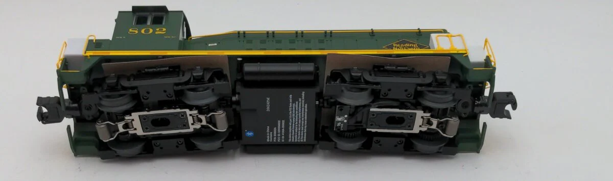 Lionel 2433692 O Gauge GRZ Reading & Northern Legacy SW8 #802 LN/Box - Image 7