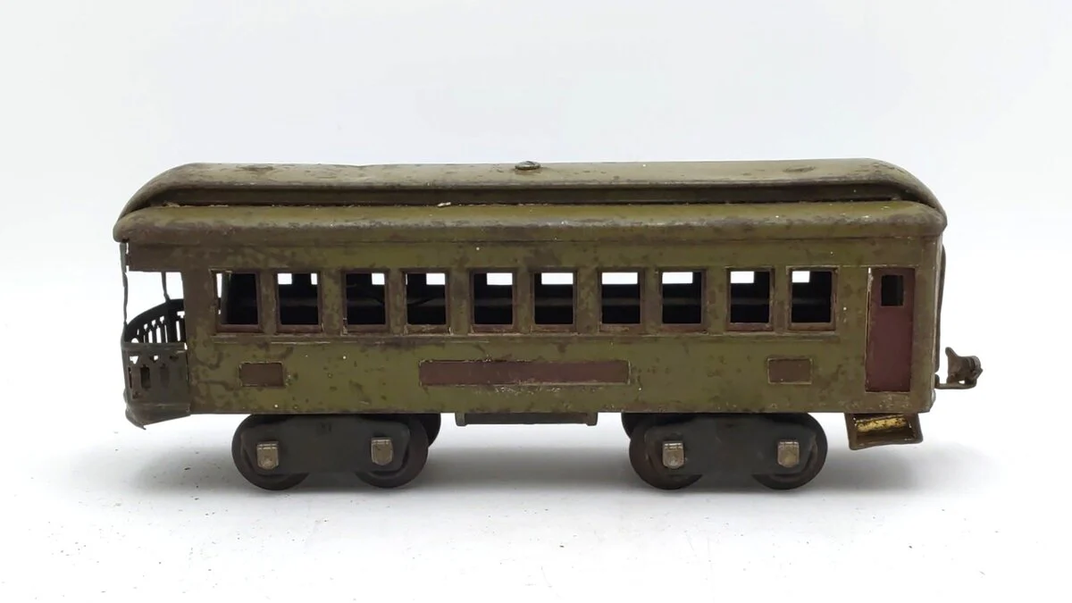 Lionel 338 Vintage Prewar Standard Gauge Olive Observation Car - Image 2