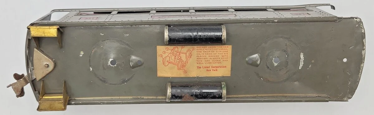 Lionel 341-1 Olive Green Pullman Observation Car Body with Interior Light - Image 4