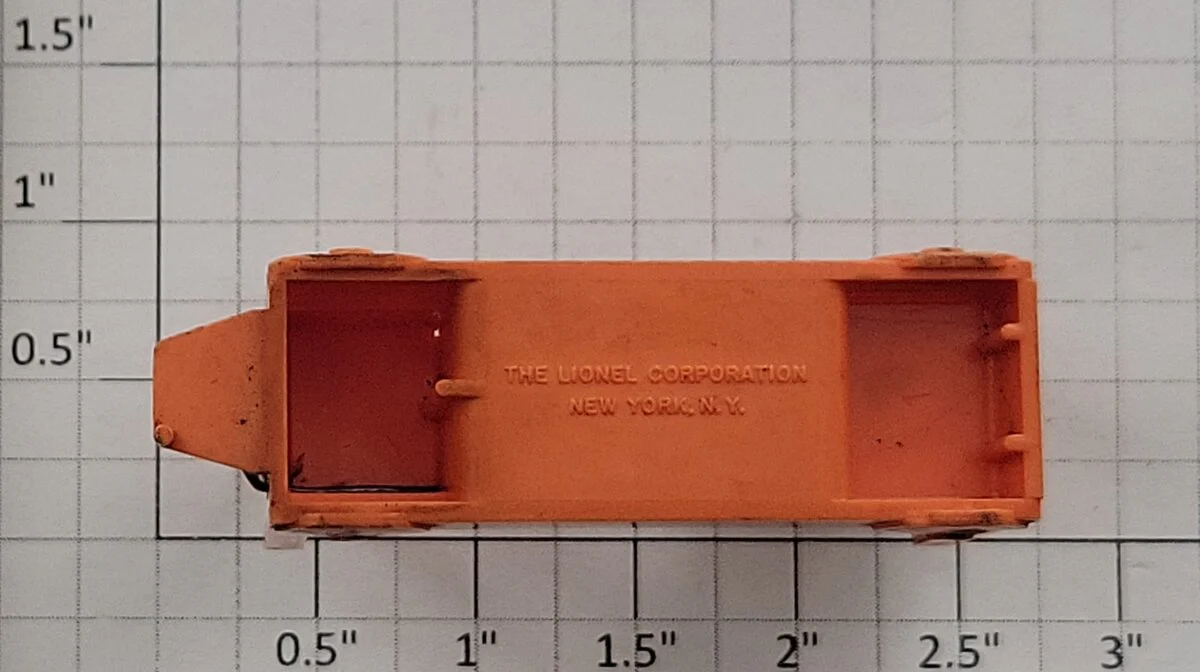 Lionel 356-35 Orange Baggage Cart Truck without Figure - Image 4