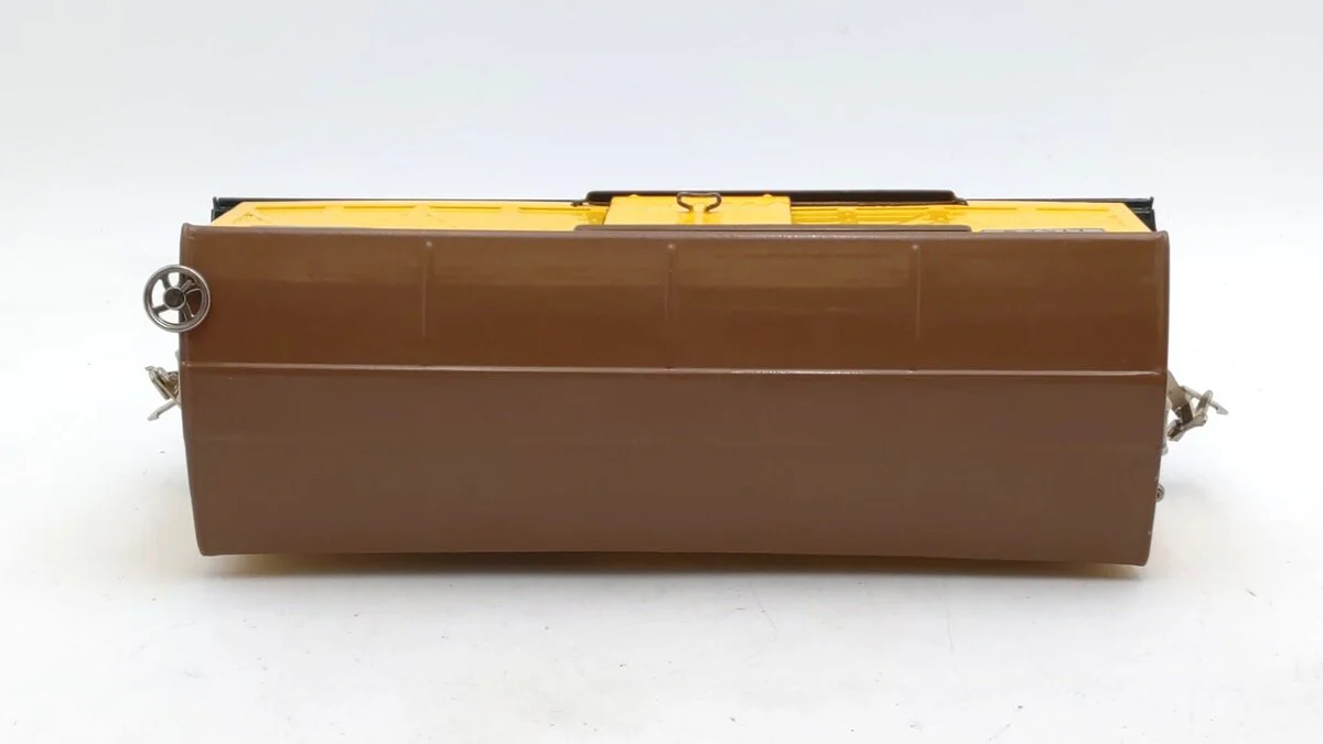 Lionel 514 Vintage Standard Gauge Boxcar (Restored) - Image 7