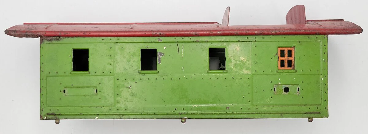 Lionel 517-8 Green and Orange Tinplate Cupola Caboose Shell with Red Roof