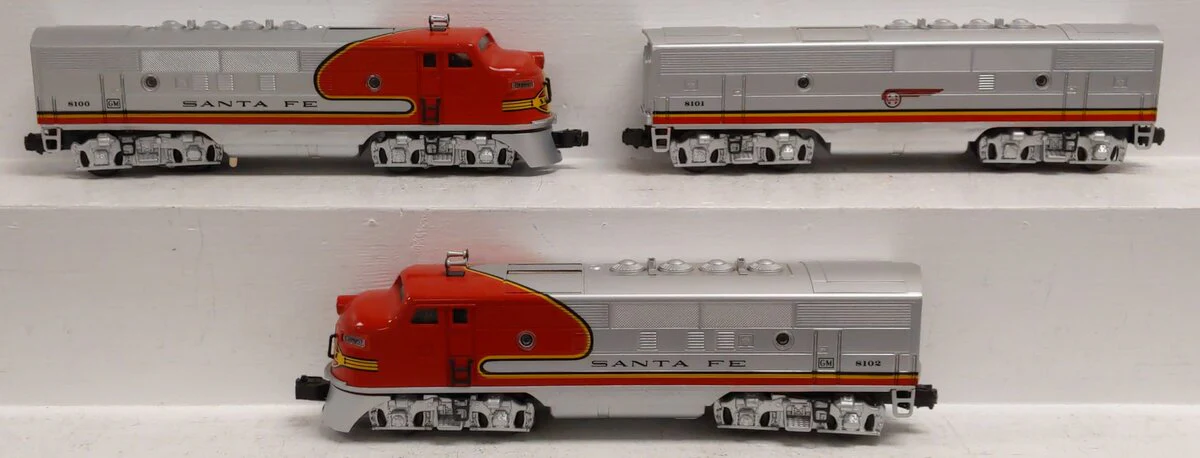 Lionel 6-11711 O Santa Fe F-3 ABA Diesel Locomotive Set #8100/8100/8102 with RS EX