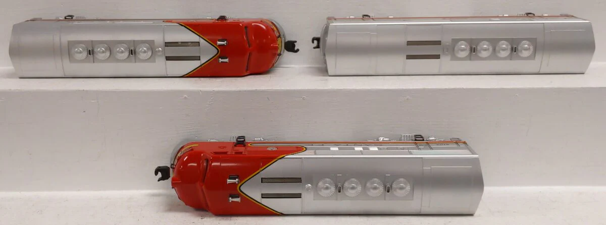 Lionel 6-11711 O Santa Fe F-3 ABA Diesel Locomotive Set #8100/8100/8102 with RS EX - Image 2