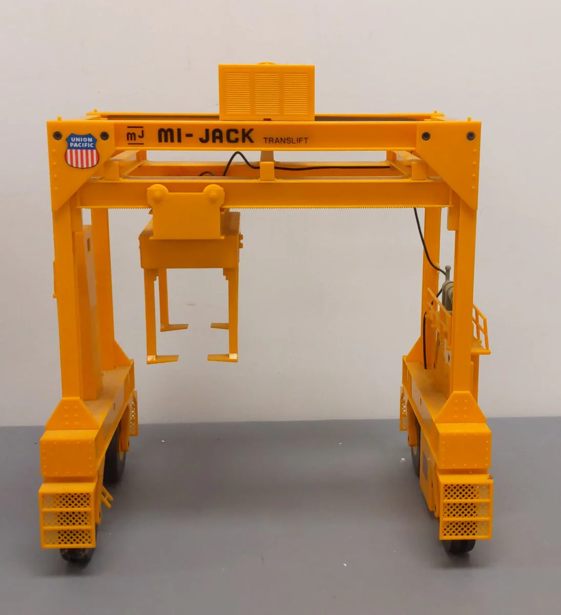 Lionel 6-12741 O Gauge Union Pacific Intermodal Crane Mi-Jack Translift LN/Box - Image 4