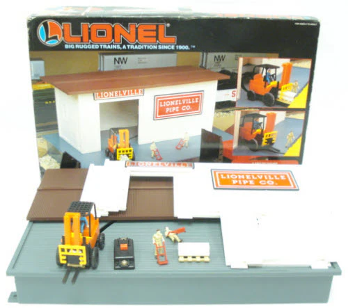 Lionel 6-12798 O/O27 Gauge Operating Forklift Loader Station NIB