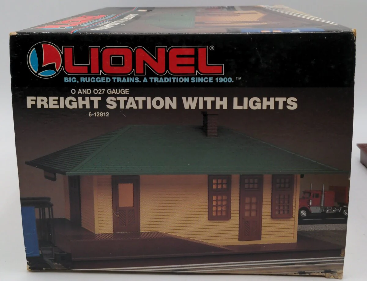 Lionel 6-12812 O Illuminated Freight Station LN/Box - Image 9