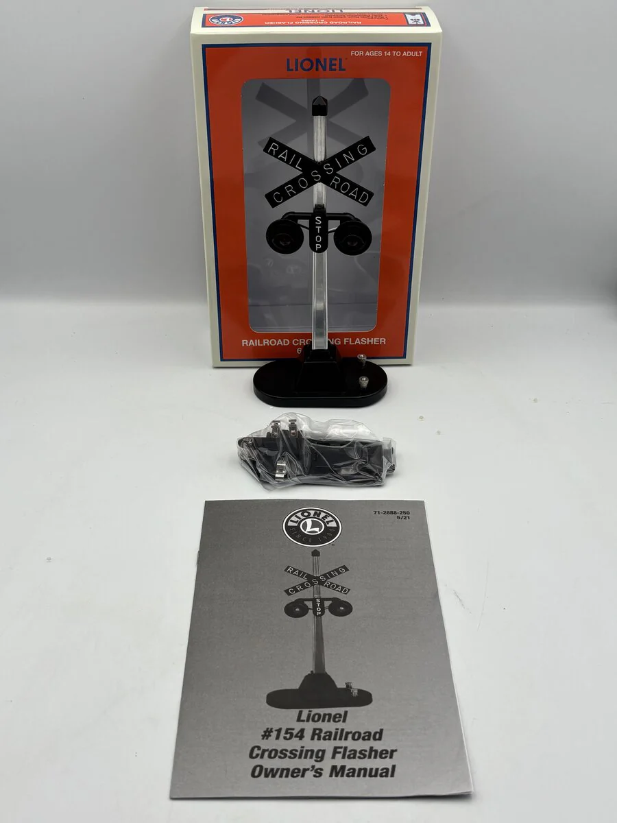 Lionel 6-12888 O Gauge #154 Railroad Crossing Highway Flasher Signal NIB