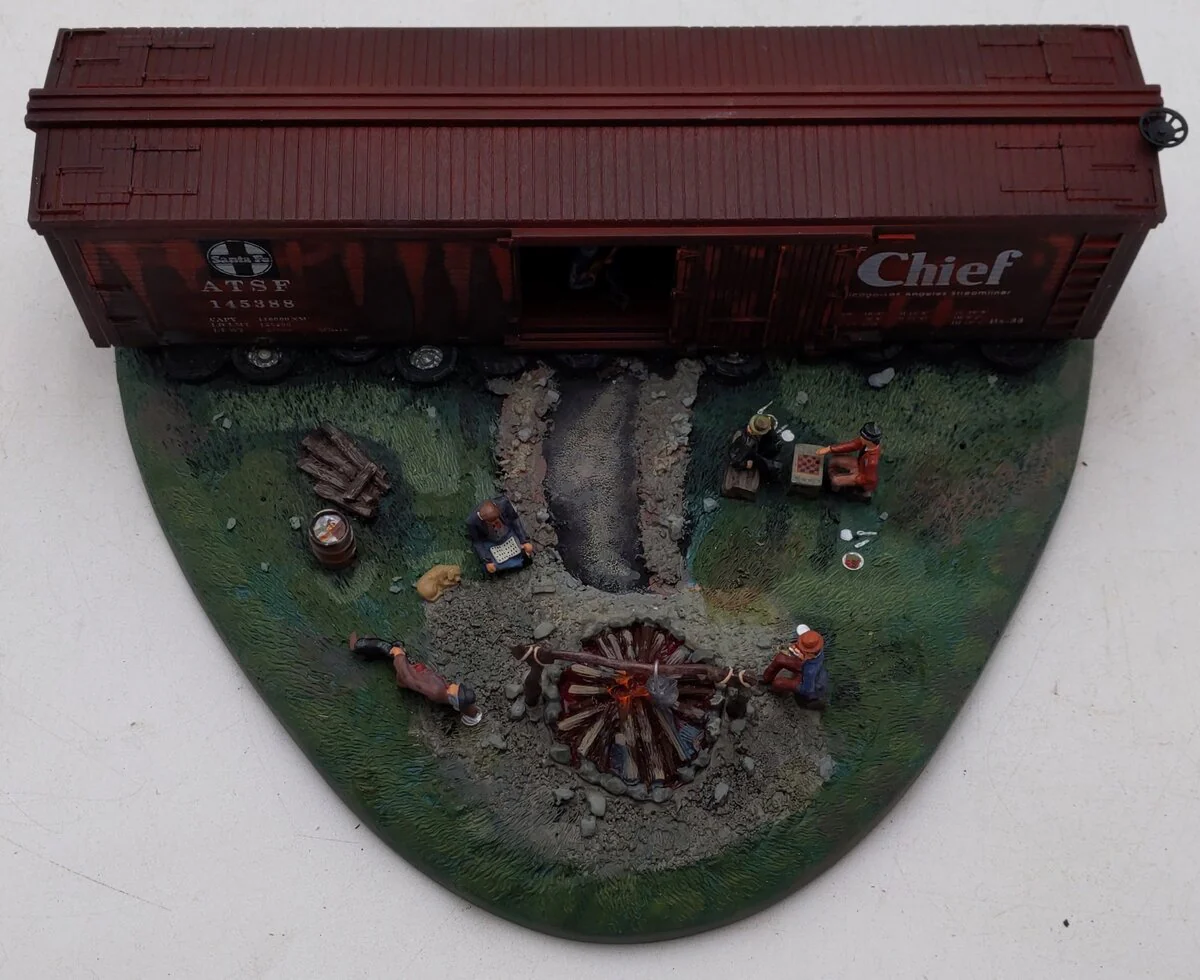 Lionel 6-14080 O Gauge Operating Hobo Hotel EX/Box - Image 7