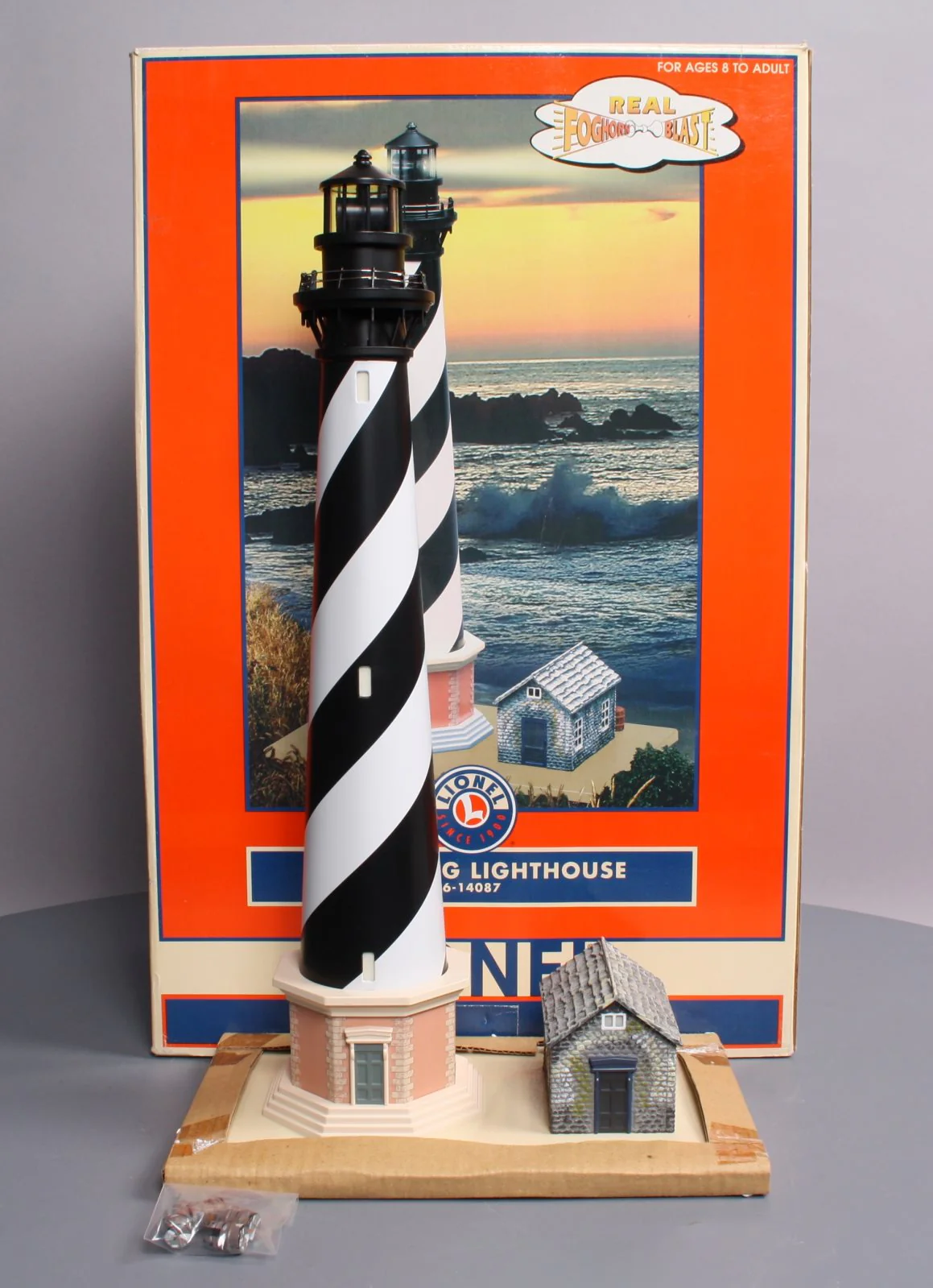 Lionel 6-14087 O Gauge Operating Lighthouse with Foghorn Blast LN/Box