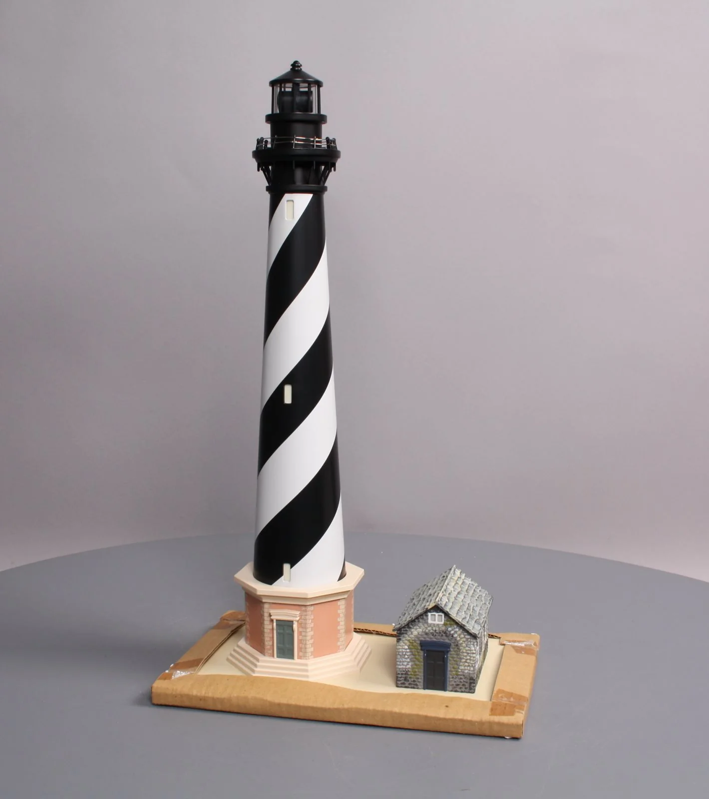 Lionel 6-14087 O Gauge Operating Lighthouse with Foghorn Blast LN/Box - Image 4