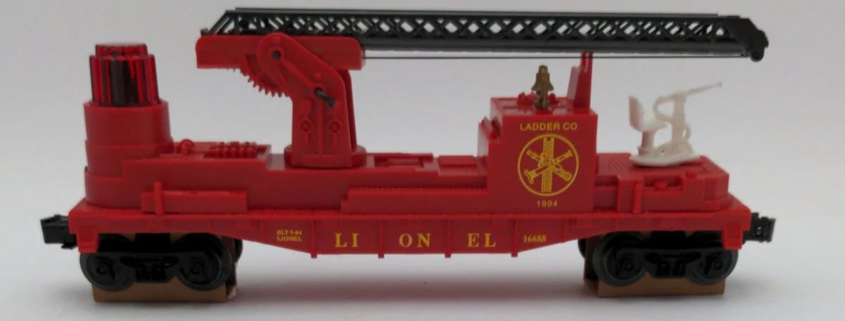 Lionel 6-16688 O Gauge Red Operating Fire Ladder Car EX/Box - Image 3