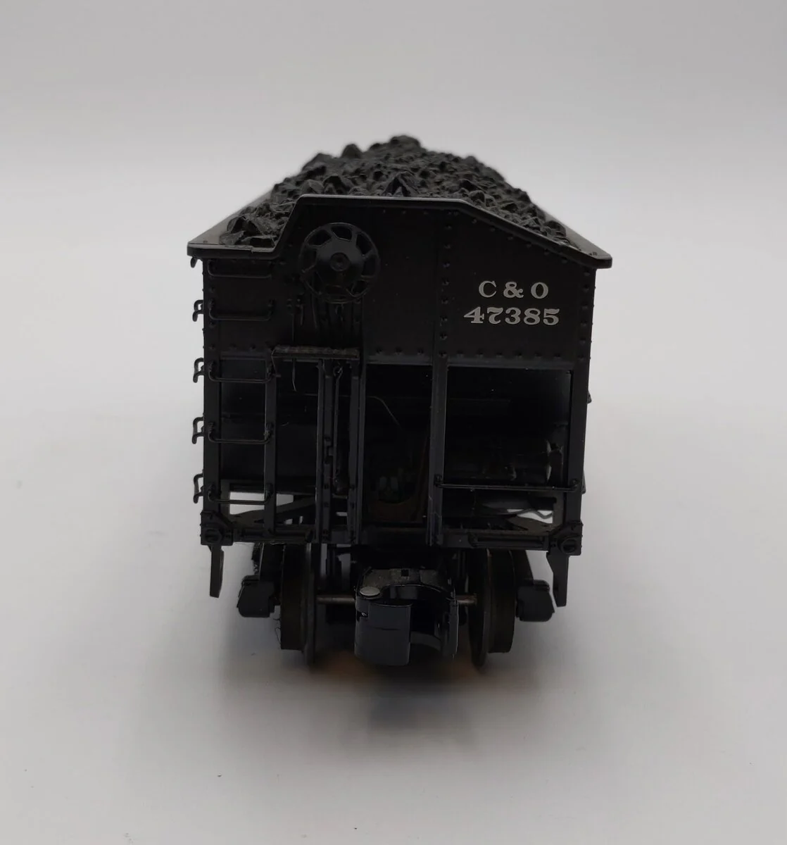 Lionel 6-17025 O Die-Cast Chesapeake & Ohio 50-Ton Offset Hopper Car #300027 NIB - Image 6
