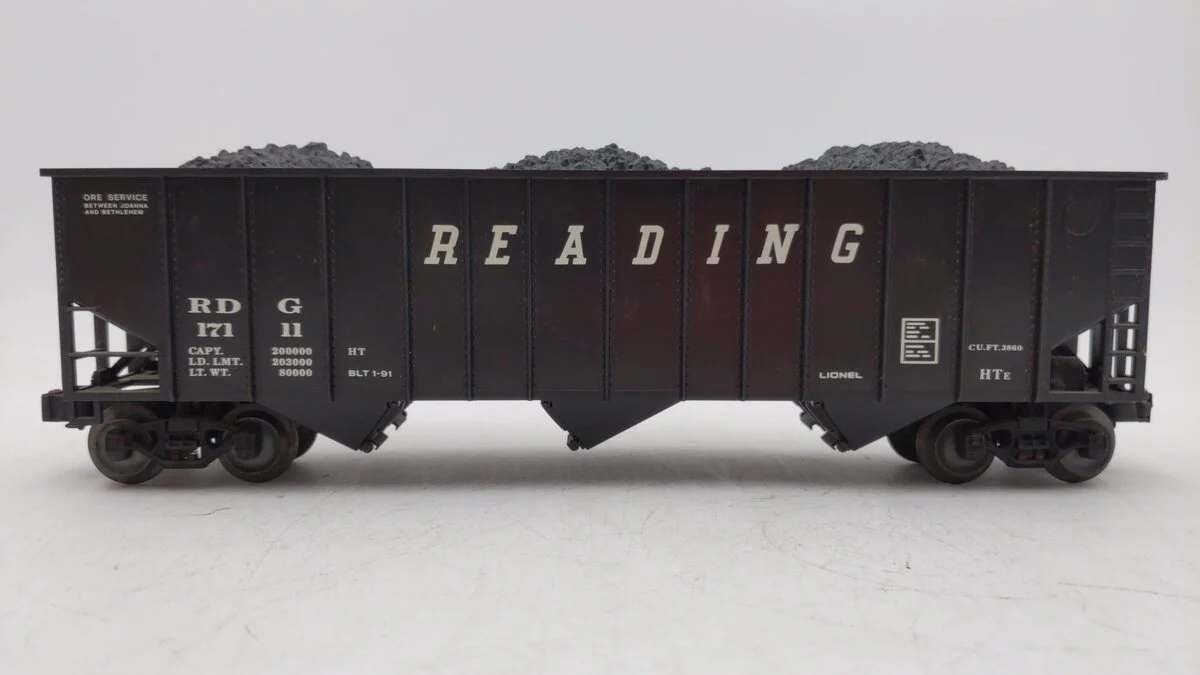 Lionel 6-17111 O Gauge Reading 3-Bay Hopper with Coal Load NIB - Image 2