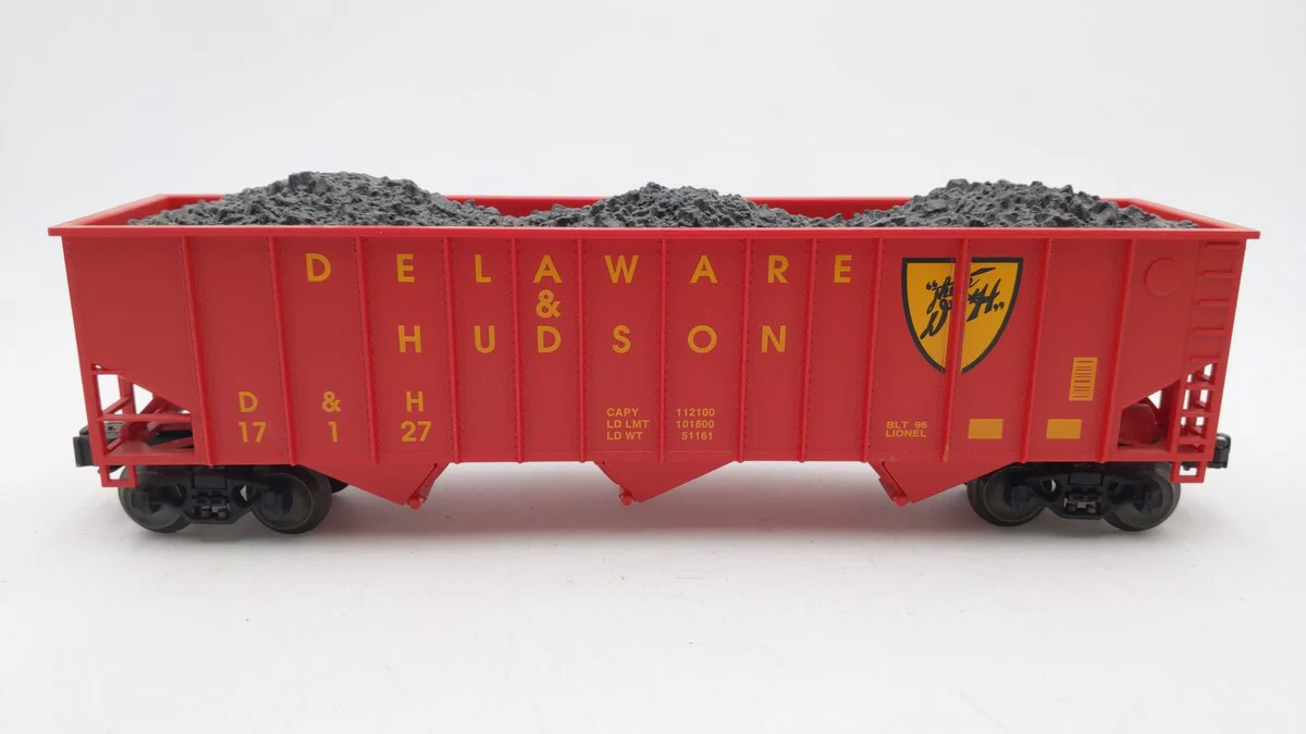 Lionel 6-17127 O Gauge Delaware & Hudson 3-Bay Hopper Car #17127 with Coal Load EX