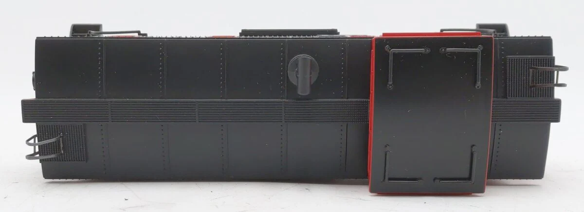 Lionel 6-17606 O Gauge New York Central Illumintated Caboose w/ Smoke NIB - Image 3