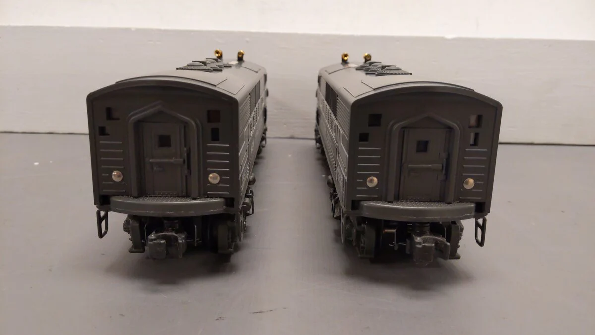 Lionel 6-18135 Lionel Century Club 2333 New York Central F3 A-A Diesel Set LN/Box - Image 7