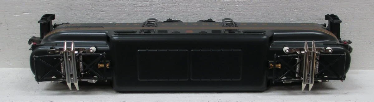 Lionel 6-18314 O Pennsylvania GG-1 Electric Locomotive #2332 w/Name Plate & Case LN/Box - Image 5