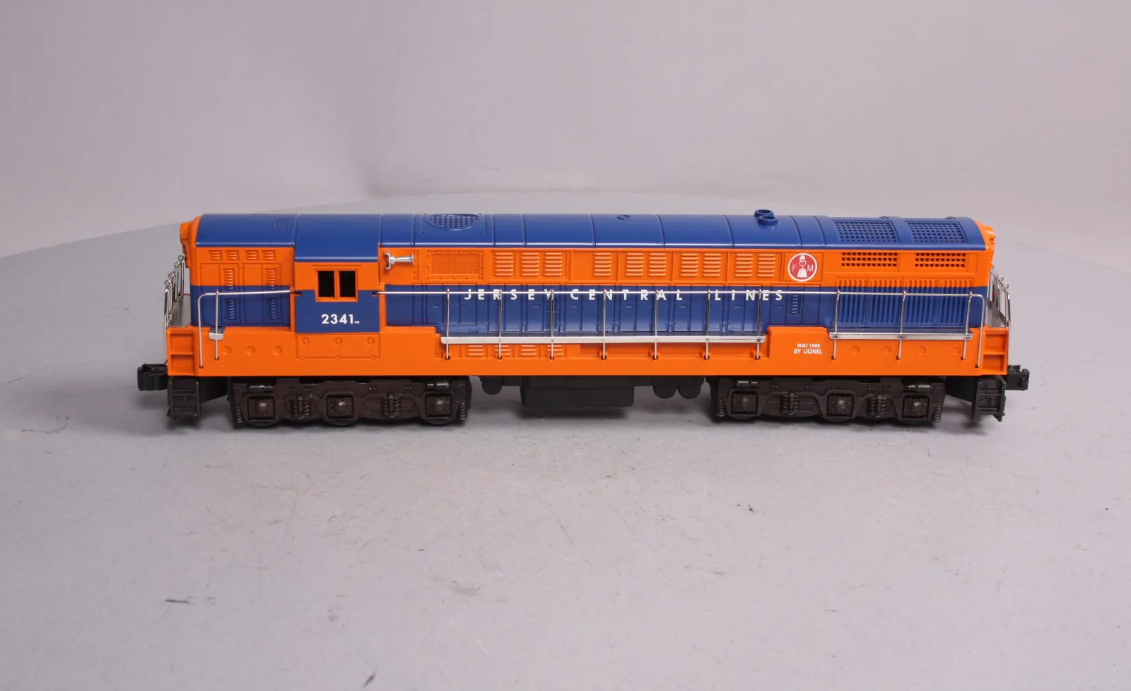 Lionel 6-18321 O NJC Postwar Reproduction FM Trainmaster Diesel Locomotive #2341 LN/Box - Image 2