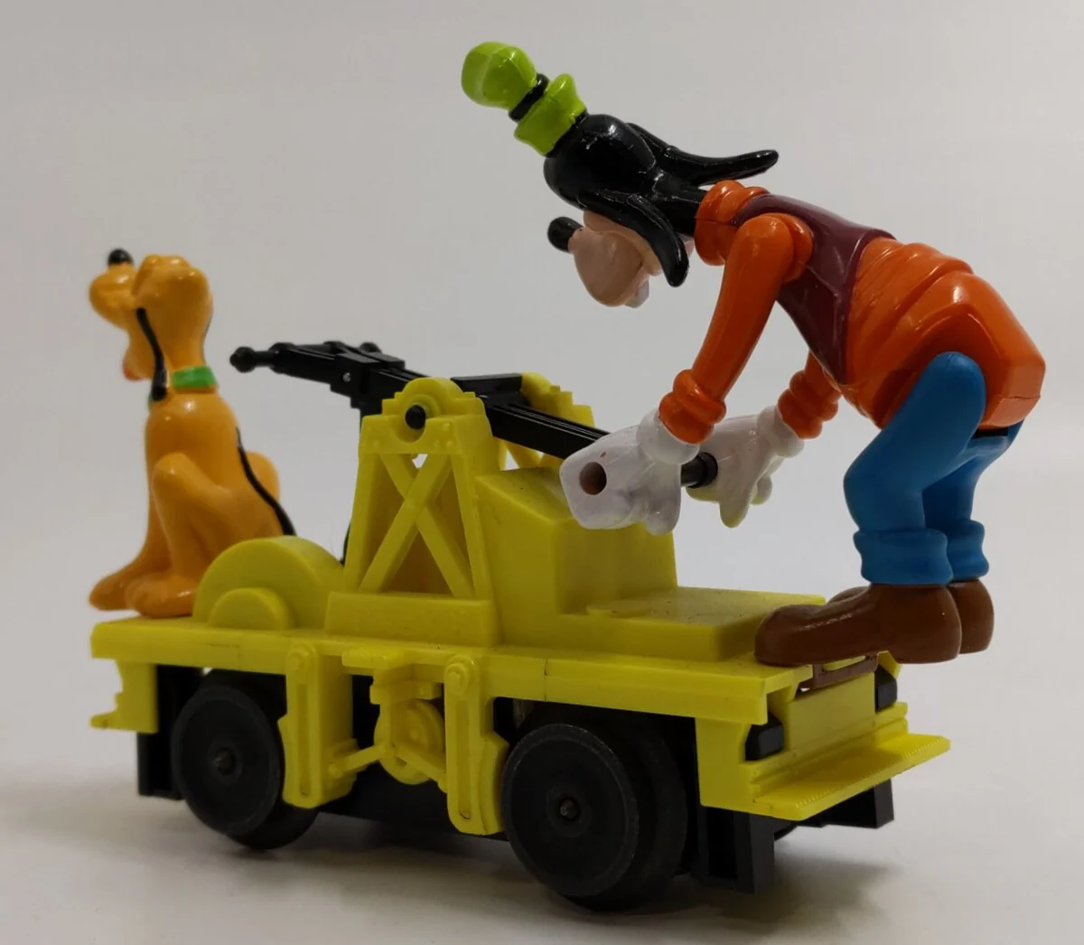 Lionel 6-18425 O Gauge Disney Goofy & Pluto Operating Handcar LN/Box - Image 3