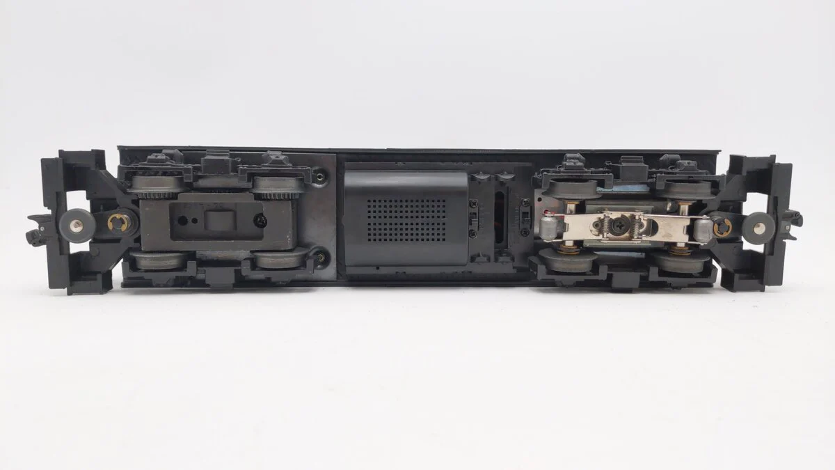 Lionel 6-18513 O Gauge New York Central GP-7 Diesel Locomotive #7420 EX - Image 6