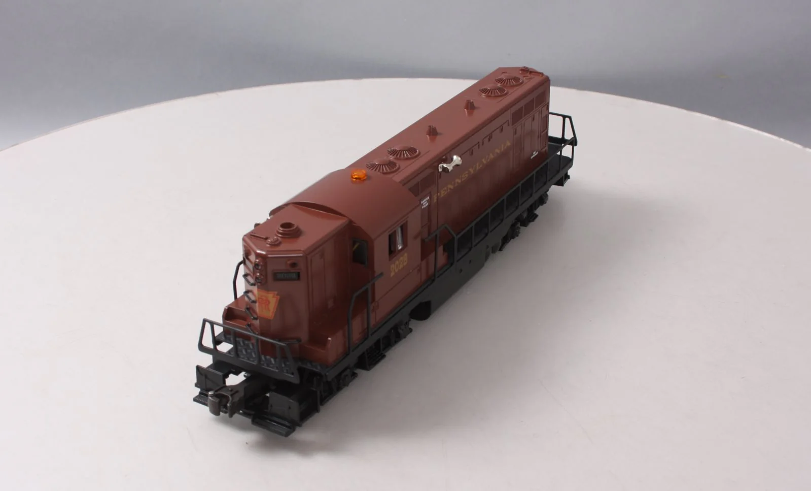 Lionel 6-18567 O Gauge Pennsylvania GP-9 Diesel Locomotive #2028 EX/Box - Image 8