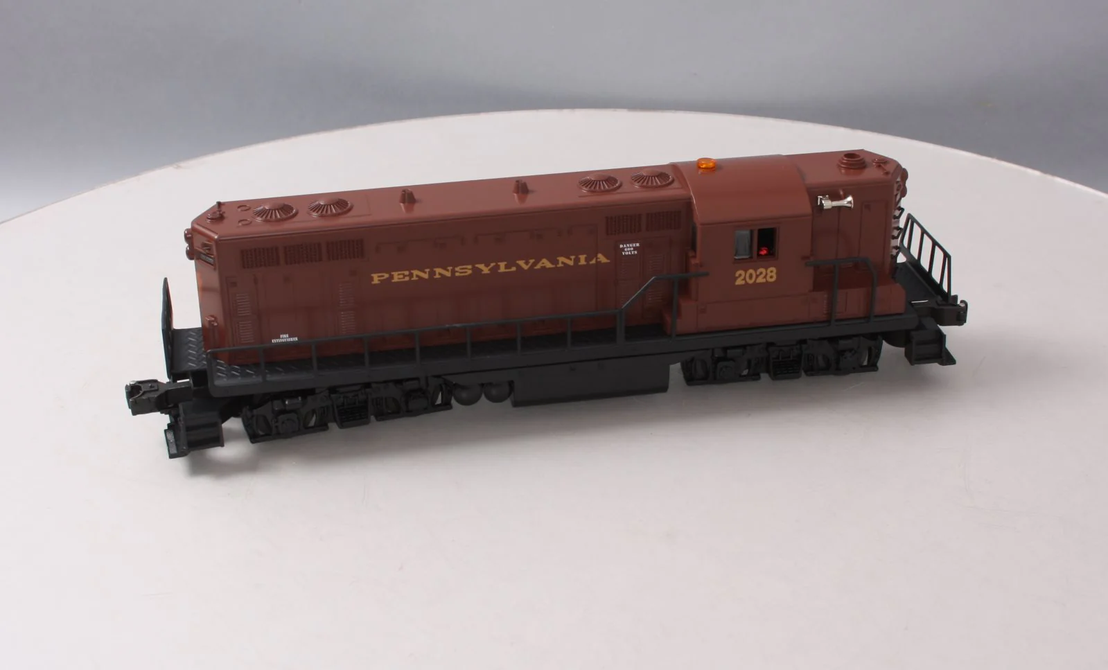 Lionel 6-18567 O Gauge Pennsylvania GP-9 Diesel Locomotive #2028 NIB - Image 5