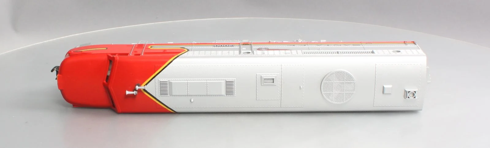 Lionel 6-18952 O Gauge ATSF Alco PA-1 Powered Diesel Locomotive #2000 LN/Box - Image 10