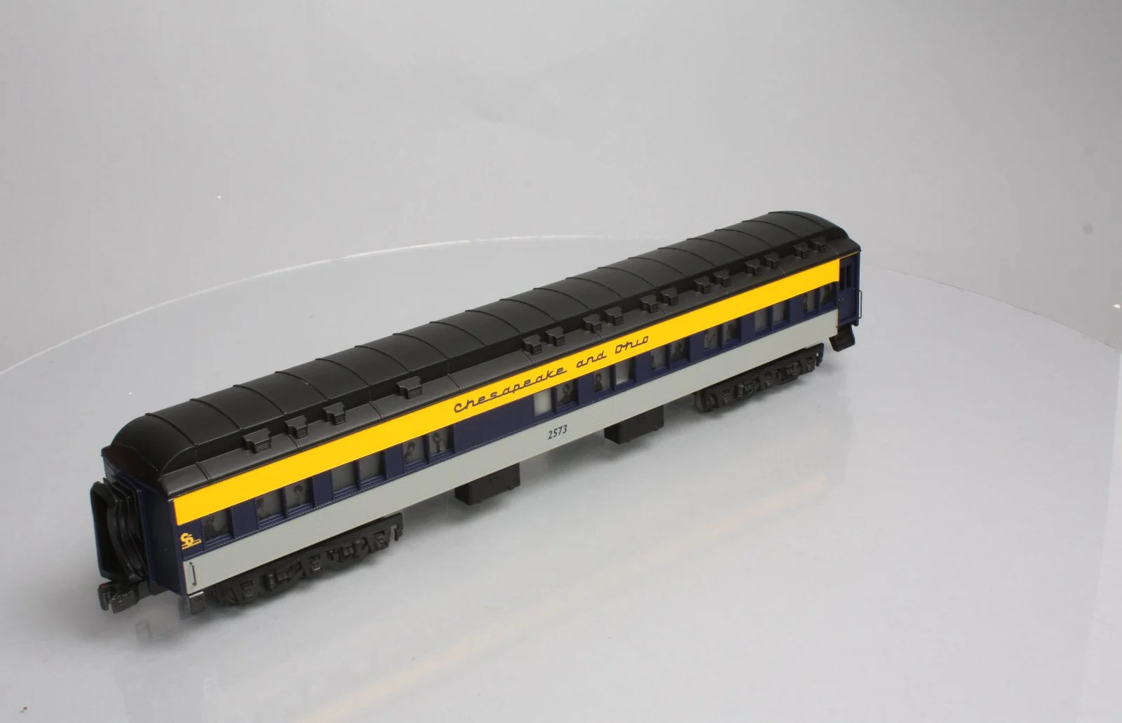 Lionel 6-19090 O Gauge Chesapeake & Ohio Heavyweight Diner Car LN/Box - Image 4