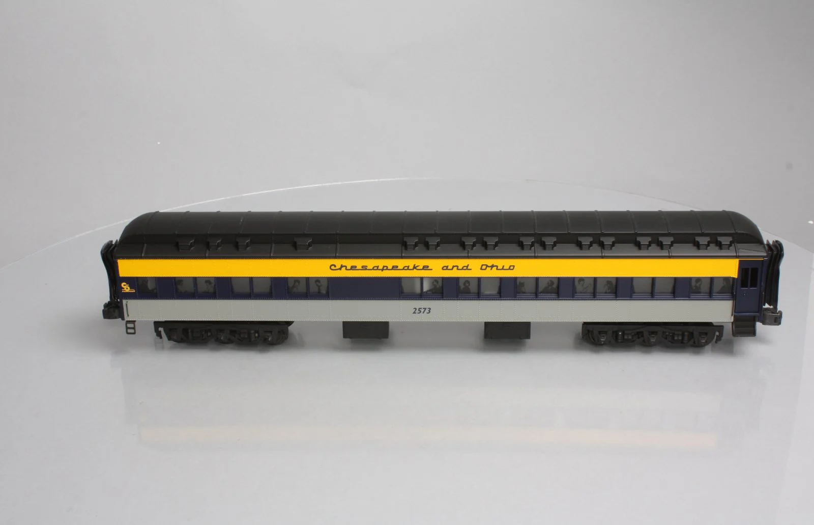 Lionel 6-19090 O Gauge Chesapeake & Ohio Heavyweight Diner Car LN/Box - Image 5
