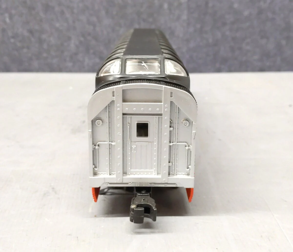 Lionel 6-19107 O Gauge Southern Pacific Daylight Full Vista Dome Passenger Car VG/Box - Image 4