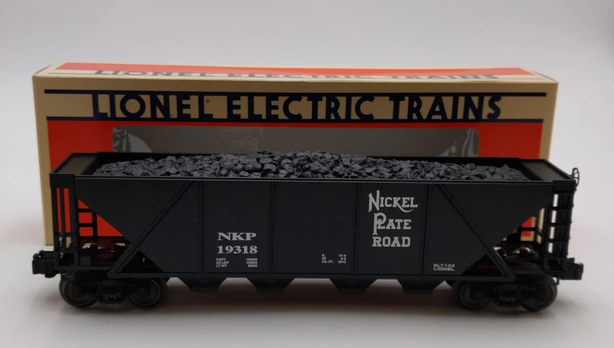Lionel 6-19318 O Gauge Nickel Plate Road Quad Hopper w/ Coal Load NIB
