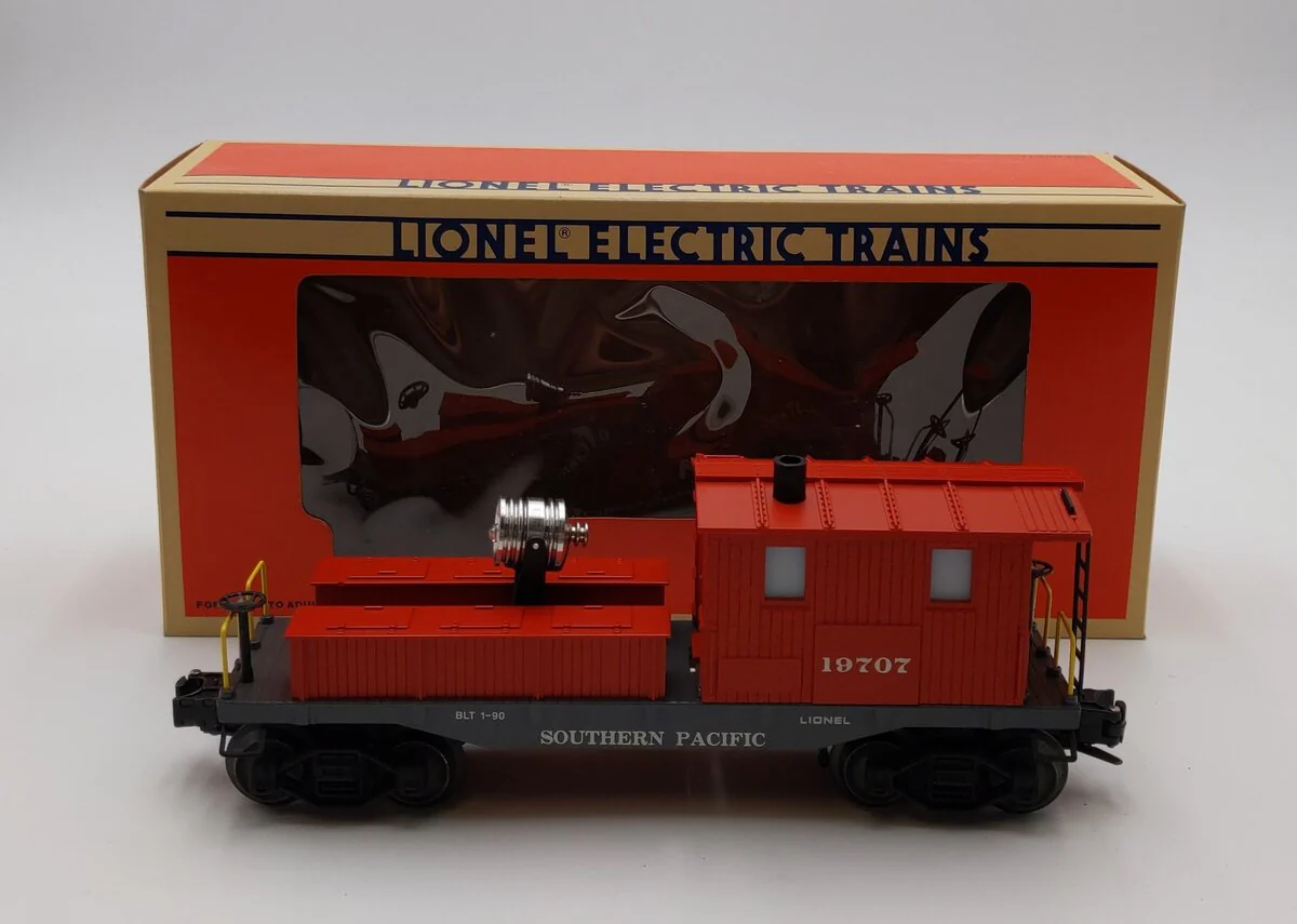 Lionel 6-19707 O Gauge Southern Pacific Searchlight Work Caboose #19707 NIB