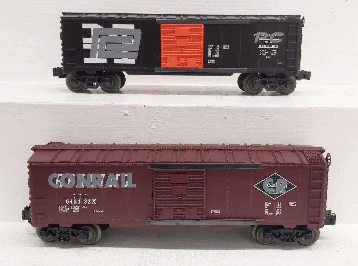 Lionel 6-29286 O Gauge Overstamped Conrail/Reading & PC/NH 2-Car Boxcar Set LN/Box - Image 2